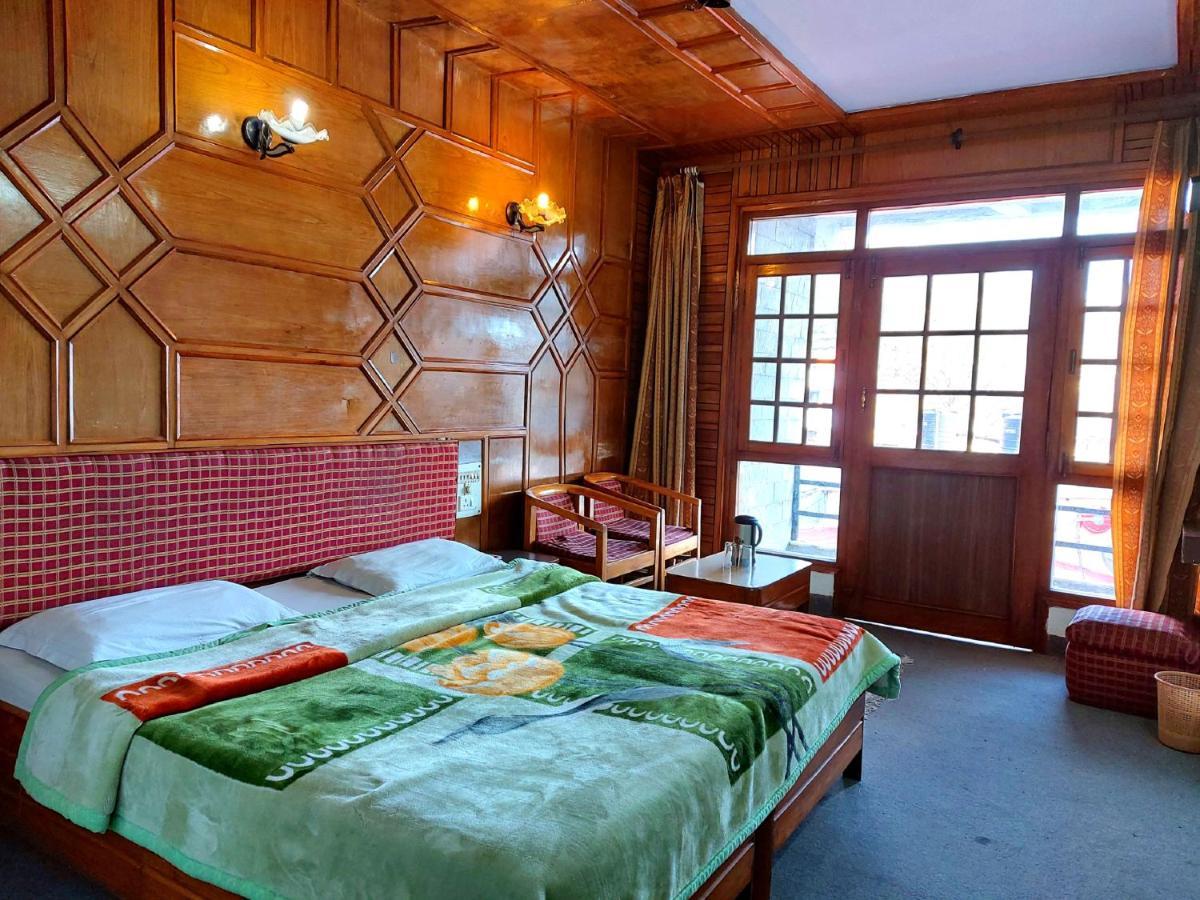 Goroomgo Radha Continental Nainital Luaran gambar